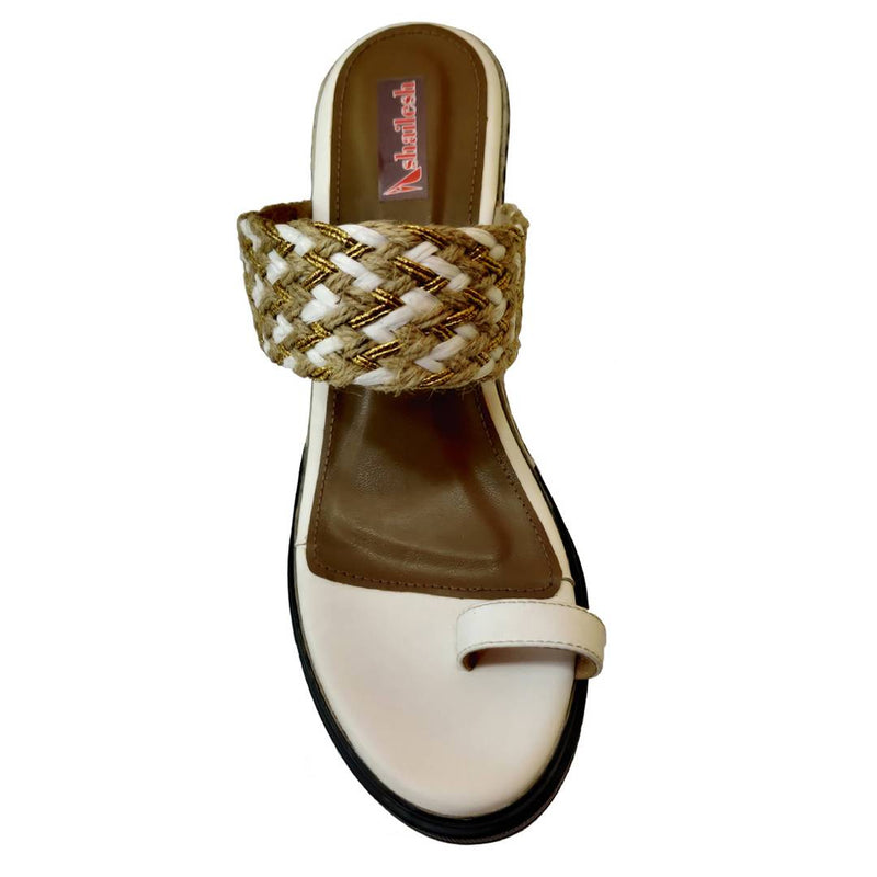 Fashionable Wedges Heel Sandal For Women